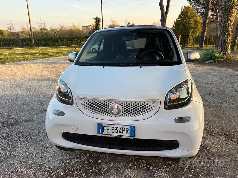 Usata Smart ForTwo Cabrio Passion 71 CV (52 kW) 2016 Bianco Cabrio