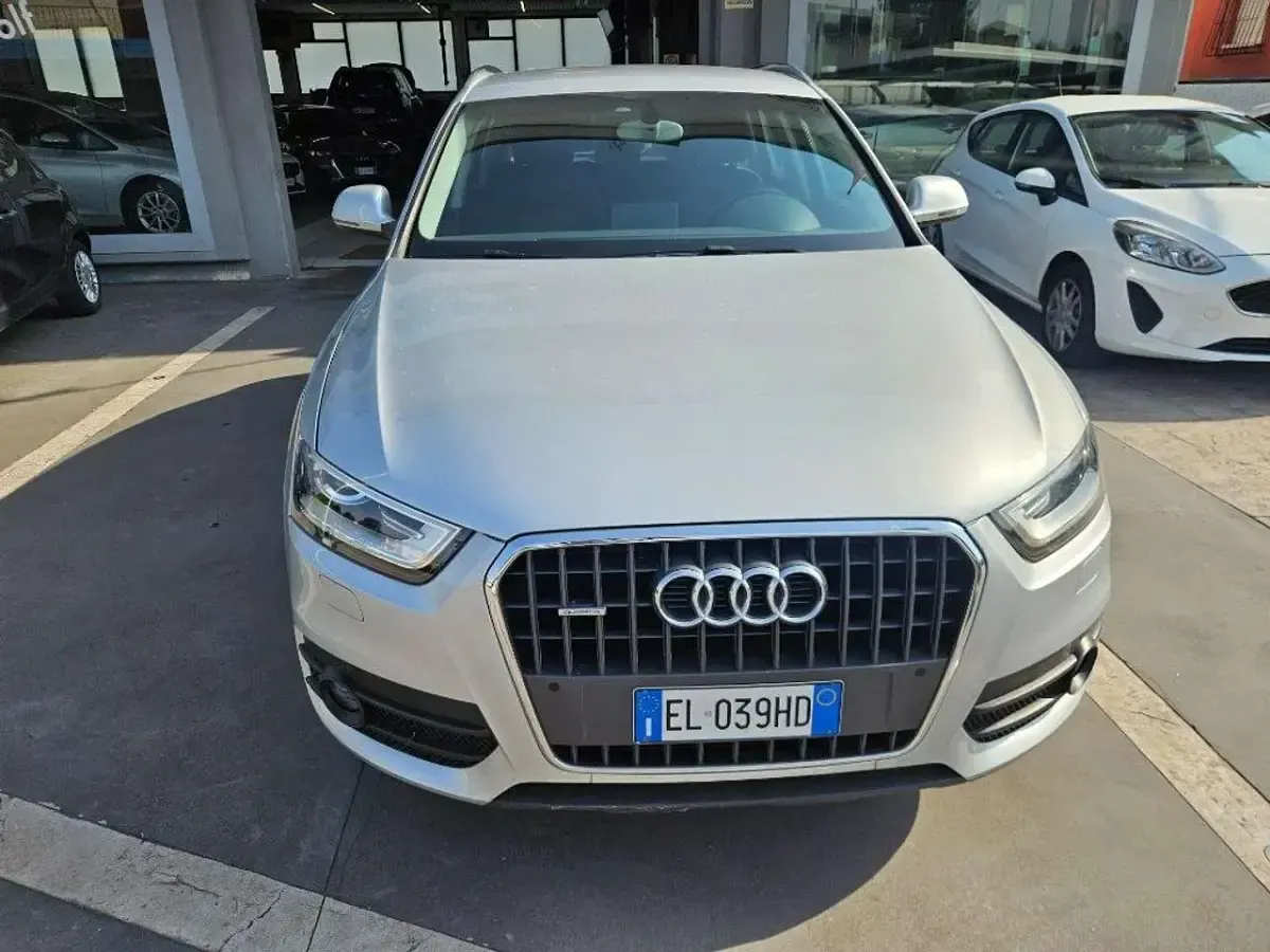 Usata Audi Q3 177 CV (130 kW) 2012 Grigio metallizzato SUV