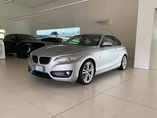 Usata BMW 220 Sport Line 184 CV (135 kW) 2014 Argento Coupé