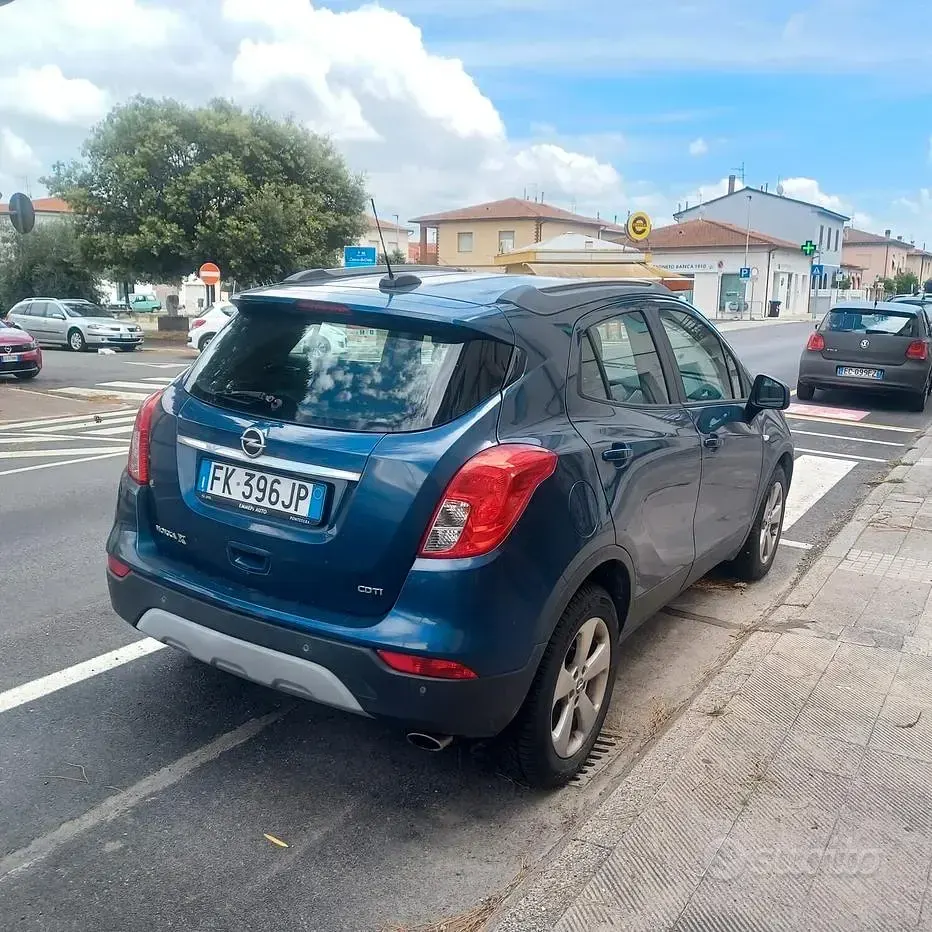 Usata Opel Mokka 110 CV (80 kW) 2017 Bluazzurro SUV