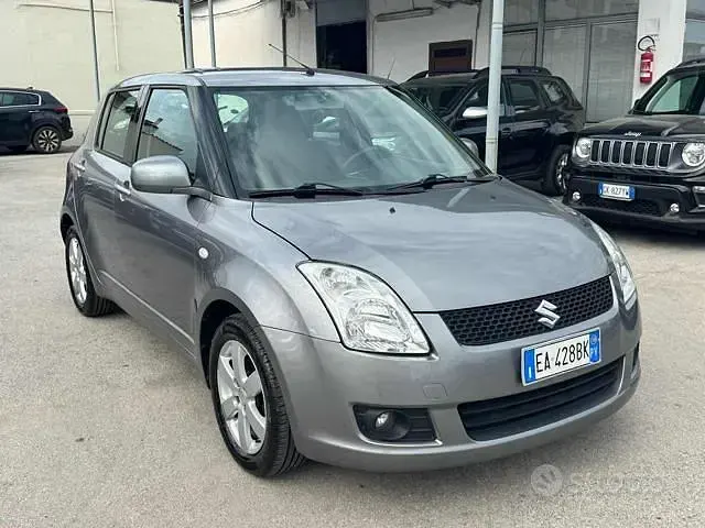 Usata Suzuki Swift GL 92 CV (67 kW) 2010 Grigio Utilitaria