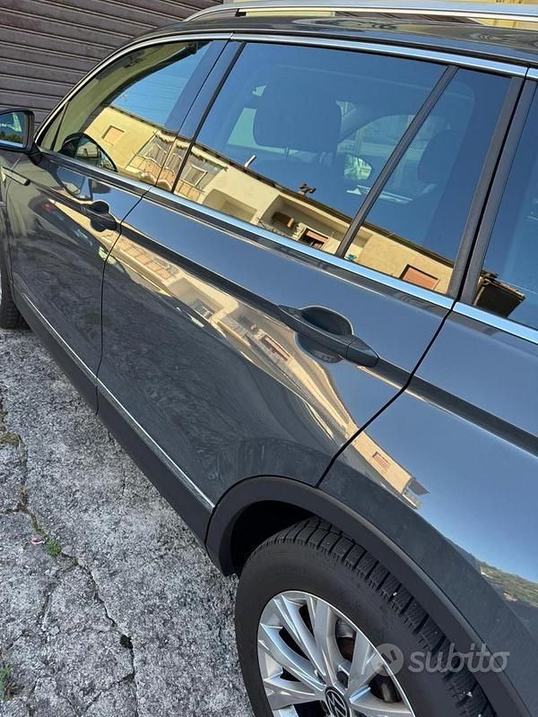 Usata VW Tiguan 150 CV (110 kW) 2021 Grigio SUV