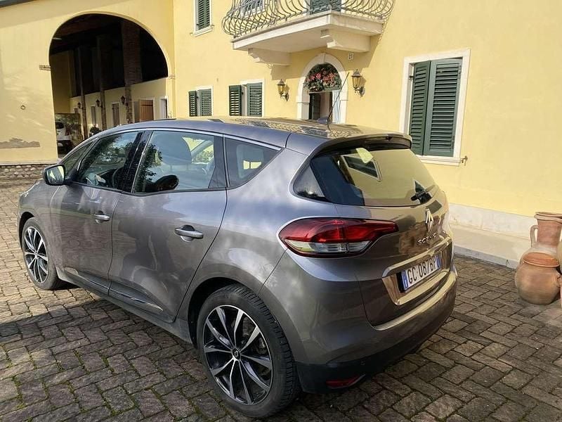 Usata Renault Scénic IV 120 CV (88 kW) 2020 Grigio Monovolume