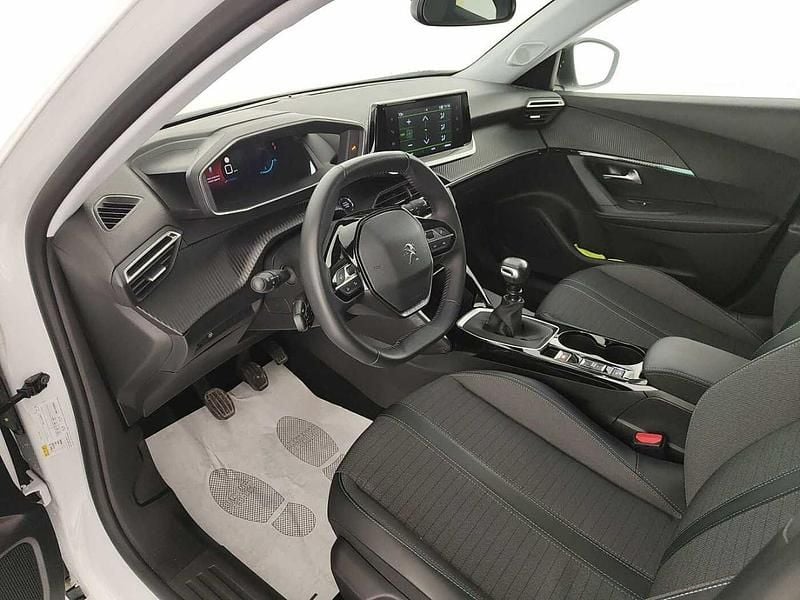 Usata Peugeot 2008 Allure 101 CV (74 kW) 2022 Bianco SUV