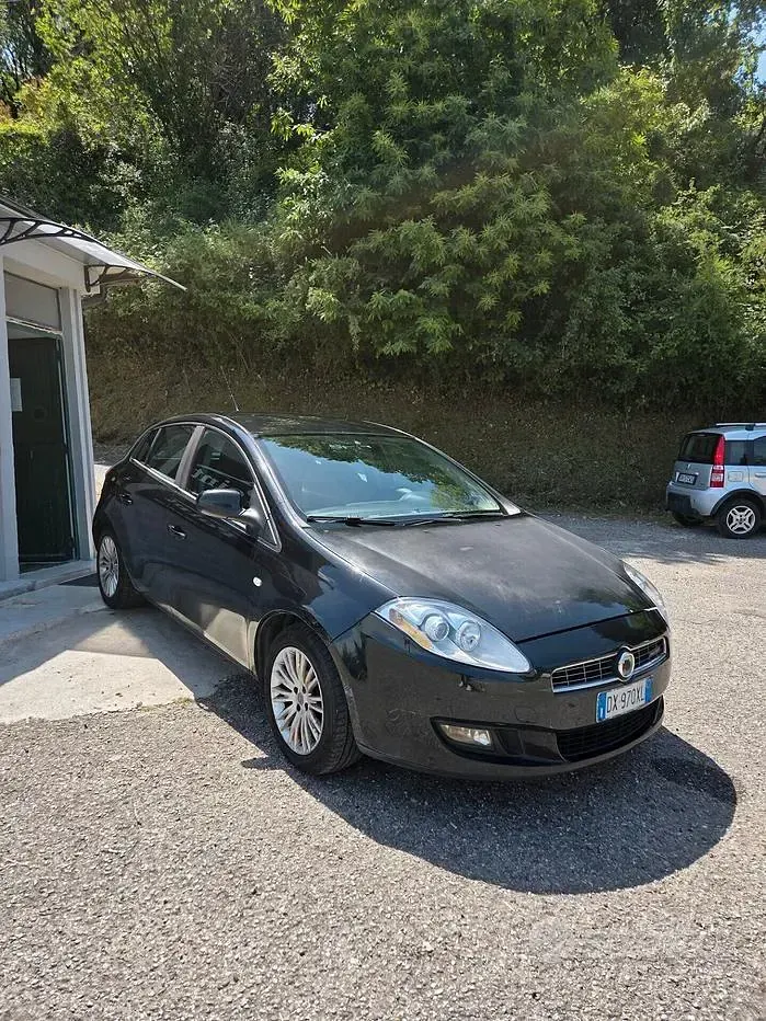 Usata Fiat Bravo Dynamic 105 CV (77 kW) 2010 Nero Utilitaria
