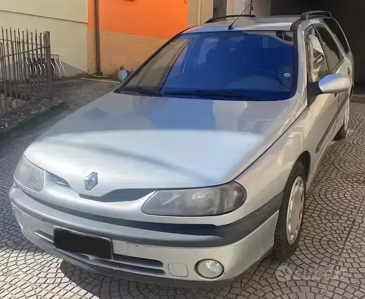 Usata Renault Laguna 98 CV (72 kW) 1999 Grigio Station wagon