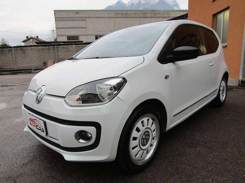 Bianco metallizzato Usata 2013 VW up! high up! Utilitaria | 6200 € (Ottimo prezzo) - Immagine 1/4