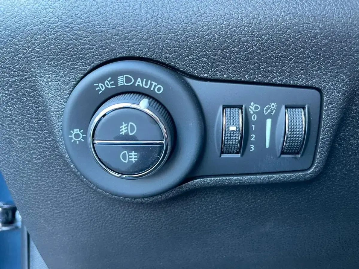 Usata Jeep Compass Summit 131 CV (96 kW) 2025 Grigio SUV