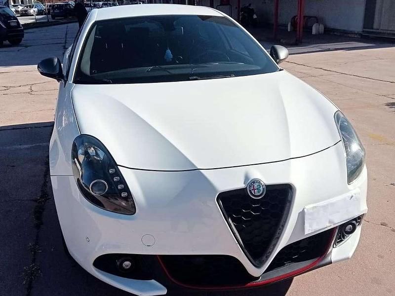 Usata Alfa Romeo Giulietta 120 CV (88 kW) 2017 Bianco Berlina