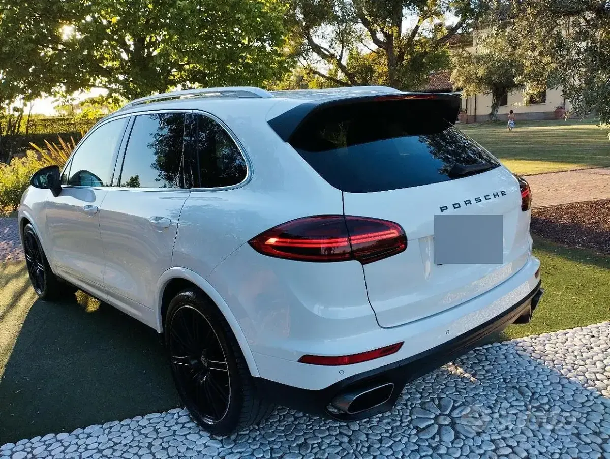 Usata Porsche Cayenne 245 CV (180 kW) 2011 SUV