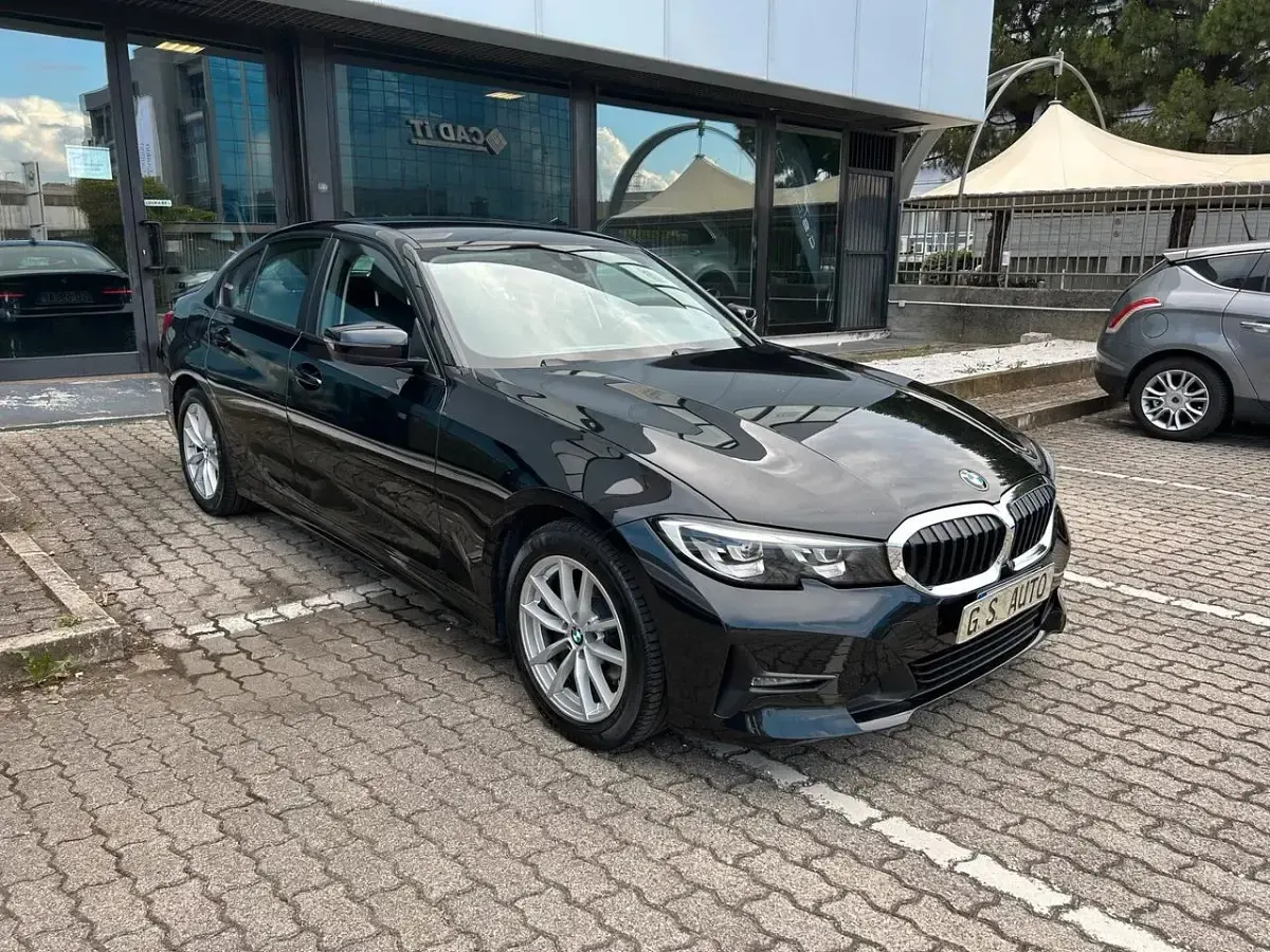 Usata BMW 320e 190 CV (139 kW) 2020 Nero Berlina