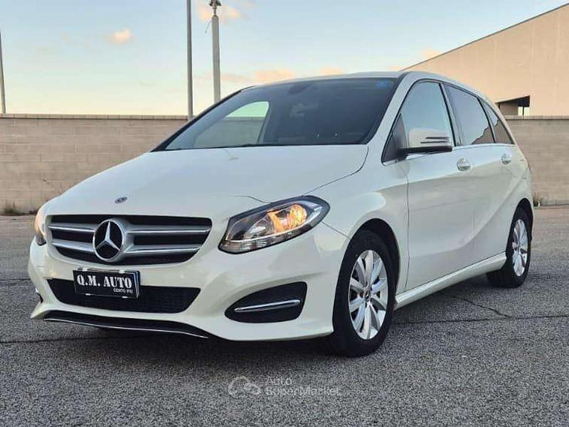 Bianco Usata 2018 Mercedes B160 Business Monovolume | 13.500 € (Buon prezzo) - Immagine 1/4