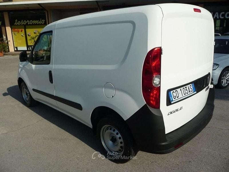 Usata Fiat Doblò 95 CV (69 kW) 2020 Bianco Monovolume