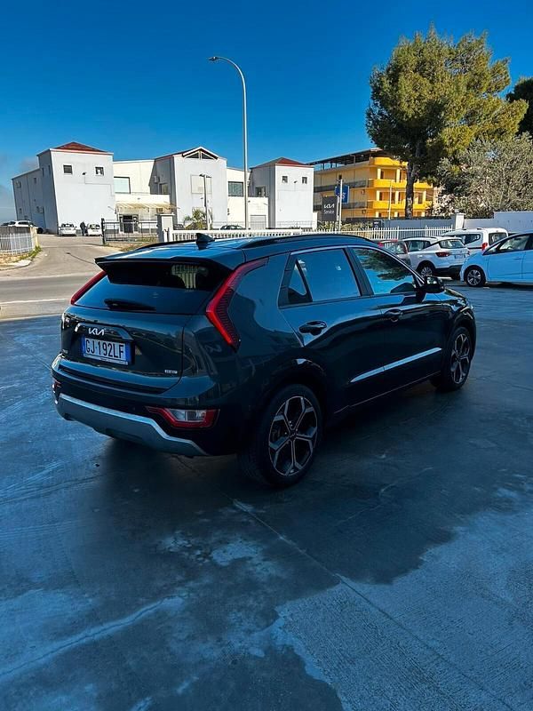 Usata Kia Niro Style 104 CV (76 kW) 2022 Grigio SUV