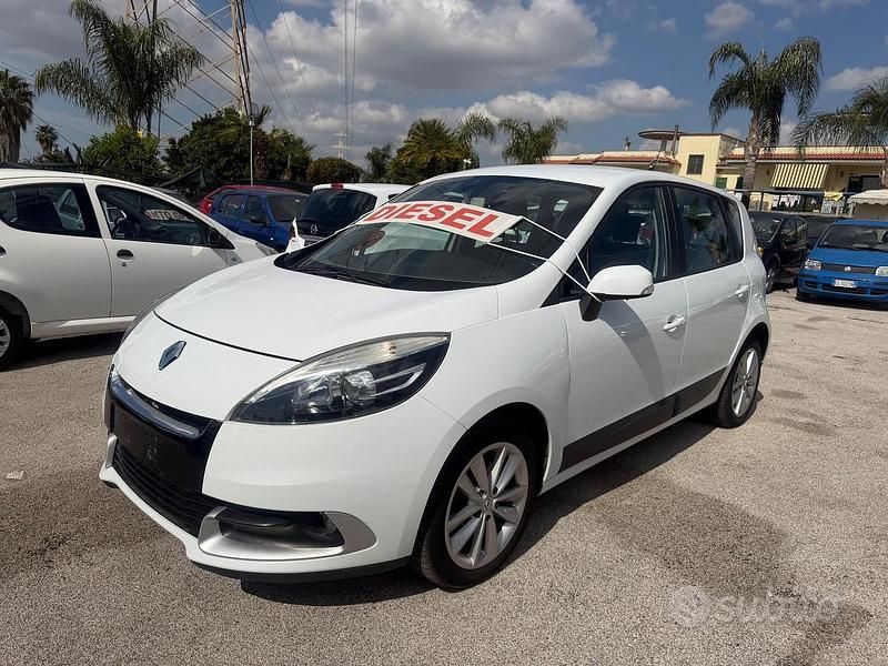 Usata Renault Scénic III 110 CV (80 kW) 2013 Bianco Monovolume