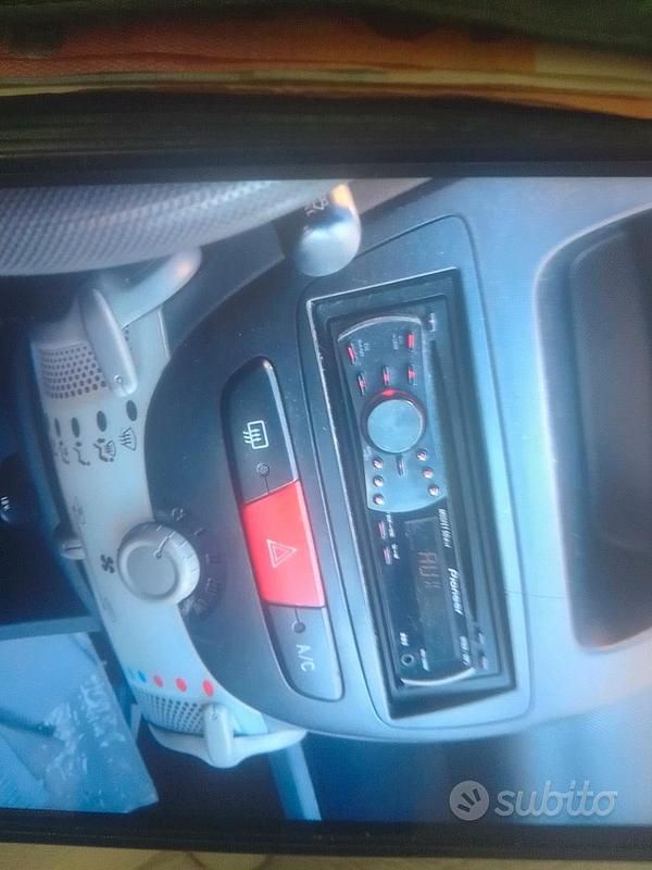 Usata Citroën C1 68 CV (50 kW) 2010 Rosso Utilitaria