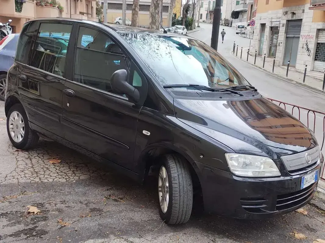 Usata Fiat Multipla Dynamic 92 CV (67 kW) 2007 Nero Monovolume