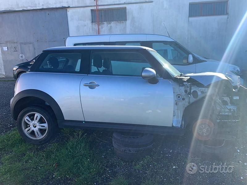 Grigio Usata 2007 Mini Cooper Utilitaria | 1000 € - Immagine 1/4