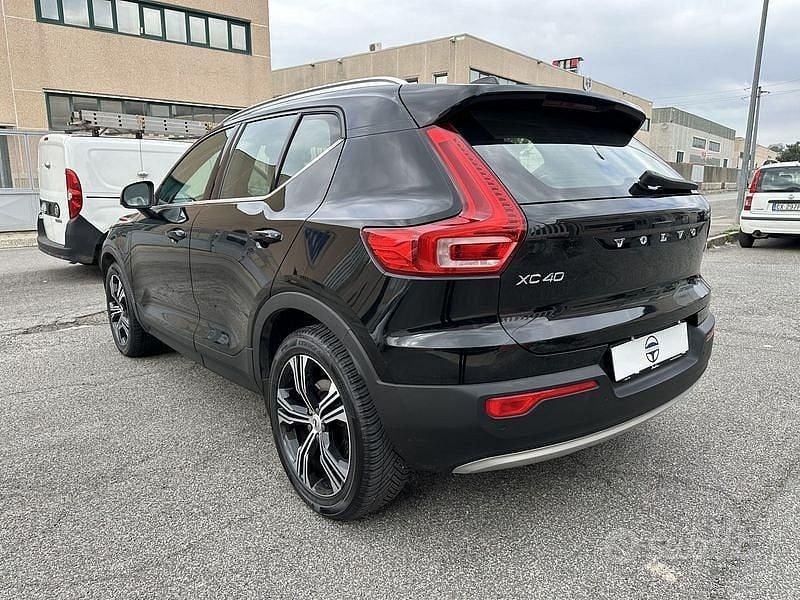 Occasion Volvo XC40 R-Design 180 ch (132 kW) 2020 Noir SUV