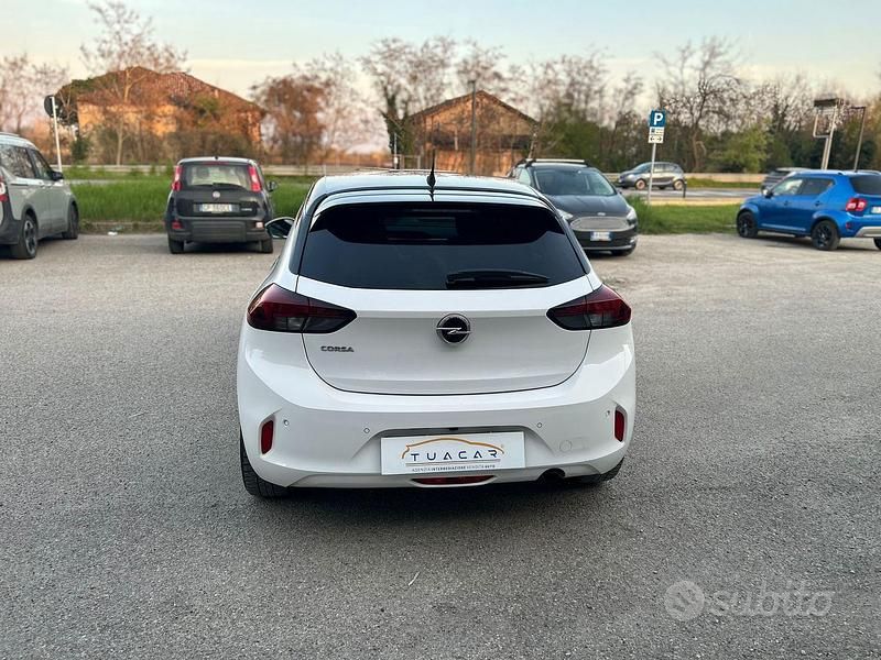 Usata Opel Corsa Elegance 102 CV (75 kW) 2021 Bianco Utilitaria