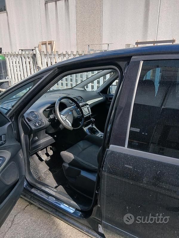 Usata Ford S-MAX S 140 CV (102 kW) 2007 Nero Monovolume