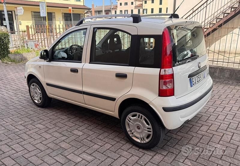 Usata Fiat Panda 78 CV (57 kW) 2012 Bianco Utilitaria