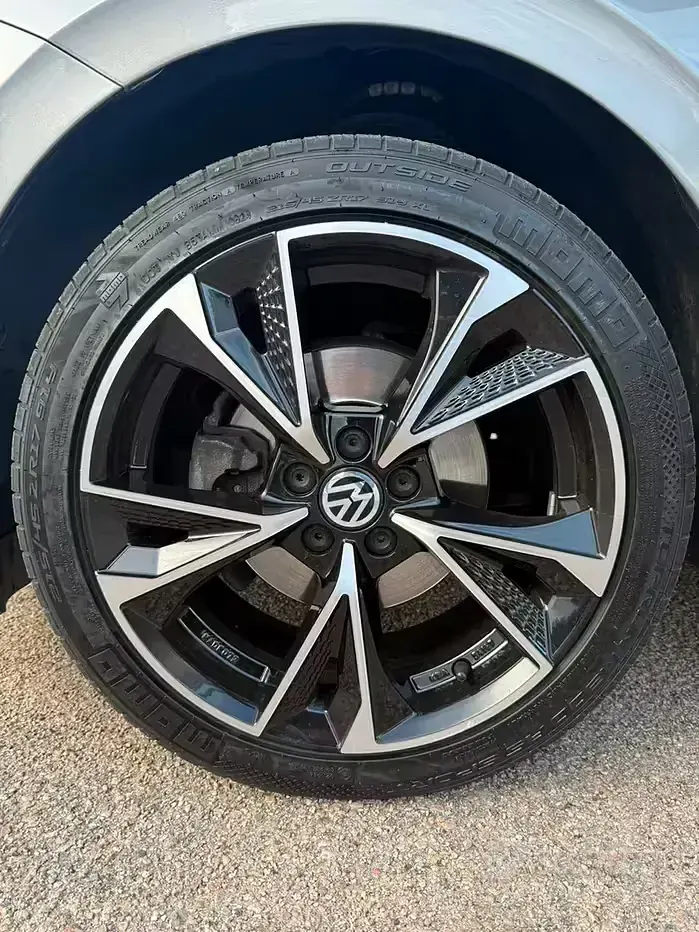 Usata VW Polo 95 CV (69 kW) 2020 Grigio Utilitaria