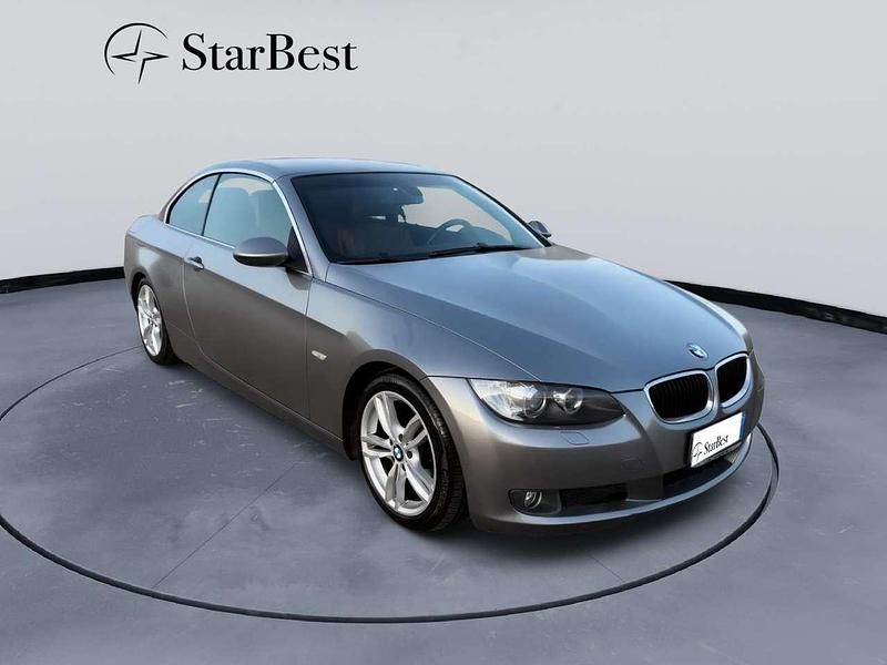 Usata BMW 320 Cabriolet 150 CV (110 kW) 2009 Spakling grey metallic Cabrio