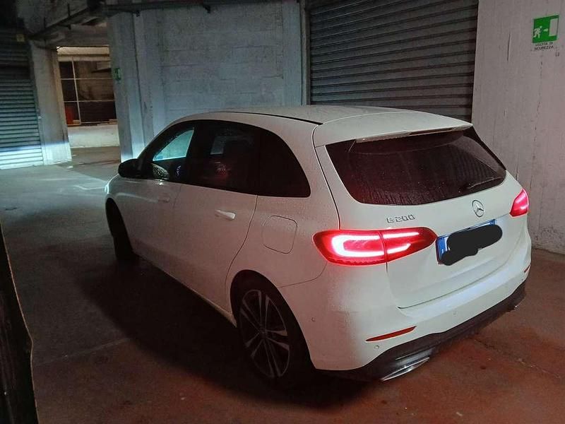 Usata Mercedes B200 163 CV (119 kW) 2020 Monovolume