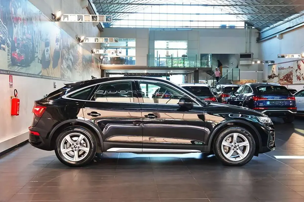 Begagnad Audi Q5 Sportback Advanced Plus 163 HK (119 kW) 2022 Svart SUV