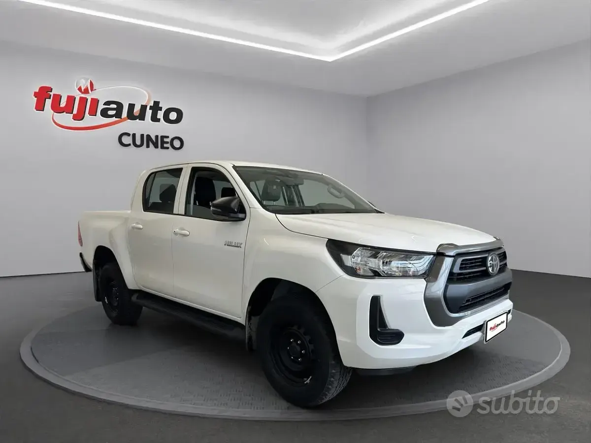 Nuova Toyota HiLux Comfort 204 CV (150 kW) 2026 Bianco Pick-up