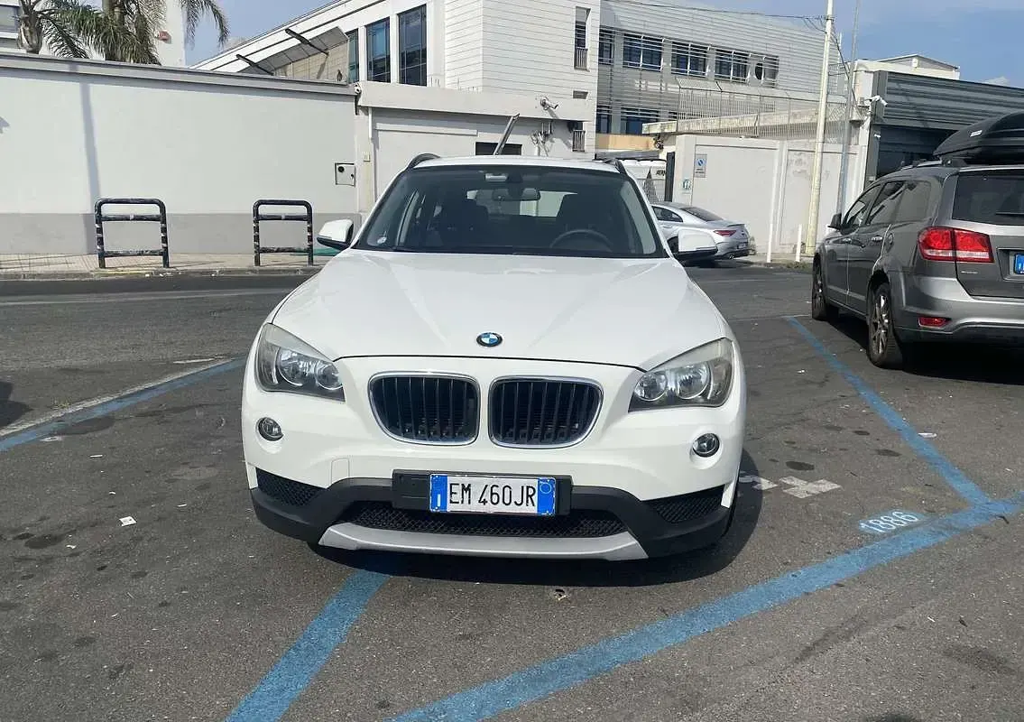Usata BMW X1 Efficient Dynamics 143 CV (105 kW) 2012 Bianco SUV