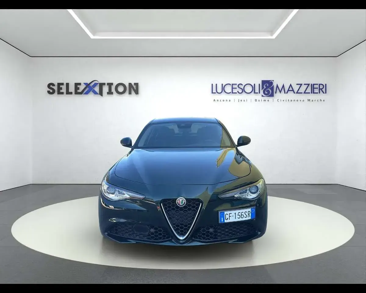 Usata Alfa Romeo Giulia Executive 160 CV (117 kW) 2021 Verde Berlina