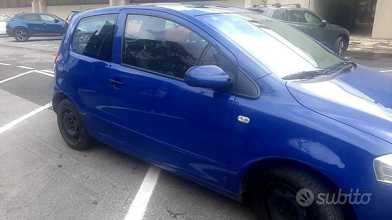 Usata VW Fox 75 CV (55 kW) 2009 Blu/azzurro Utilitaria