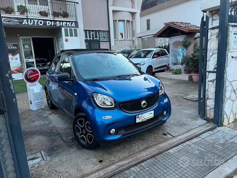 Usata Smart ForFour Passion 90 CV (66 kW) 2019 Blu Utilitaria