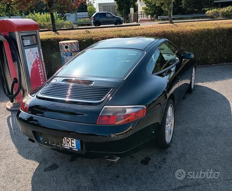 Usata Porsche 996 320 CV (235 kW) 2001 Nero Coupé