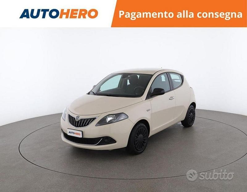 Beige Usata 2021 Lancia Ypsilon Silver Due volumi | 10.799 € (Buon prezzo) - Immagine 1/2