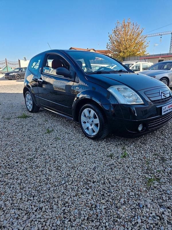 Nero Usata 2007 Citroën C2 Exclusive Due volumi | 2499 € (Buon prezzo) - Immagine 1/4