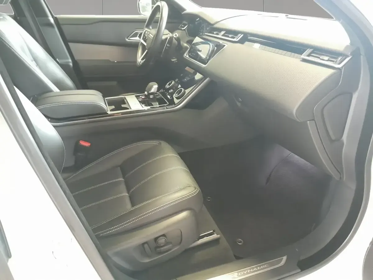 Usata Land Rover Range Rover Velar R-Dynamic 2022 Fuji white SUV