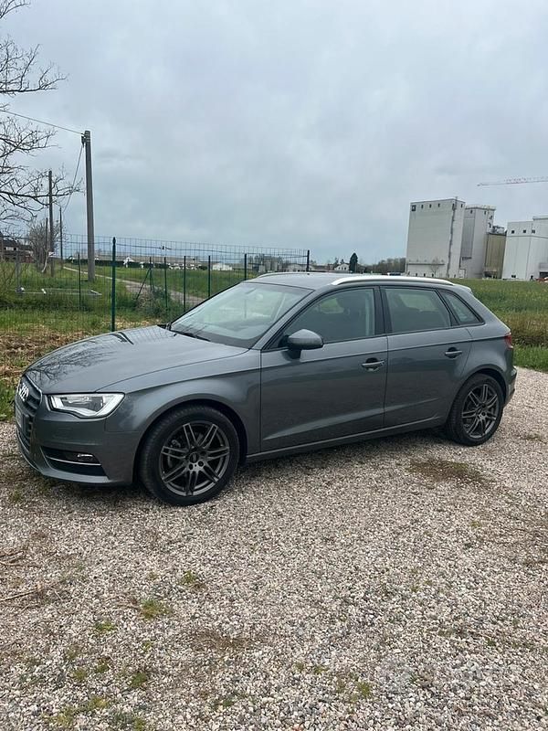 Usata Audi A3 Business 2014 Grigio Berlina