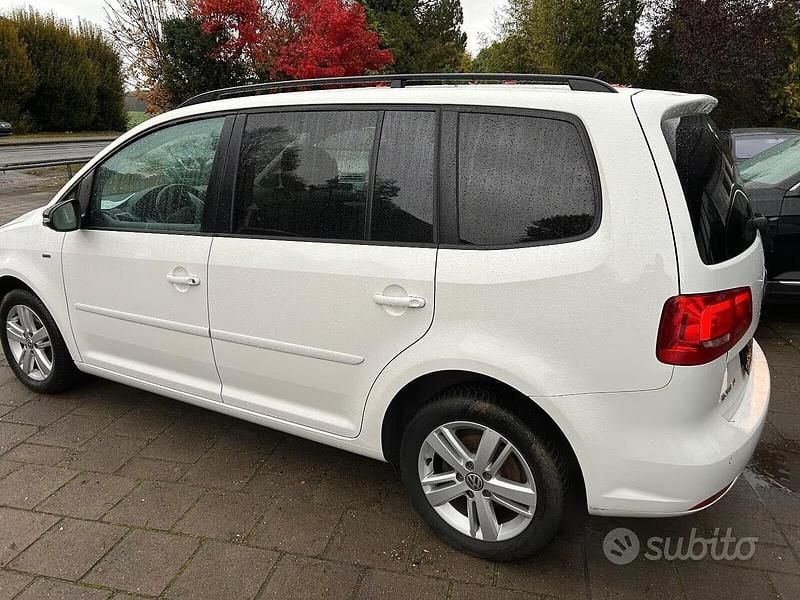 Usata VW Touran Comfortline 104 CV (76 kW) 2012 Bianco Monovolume