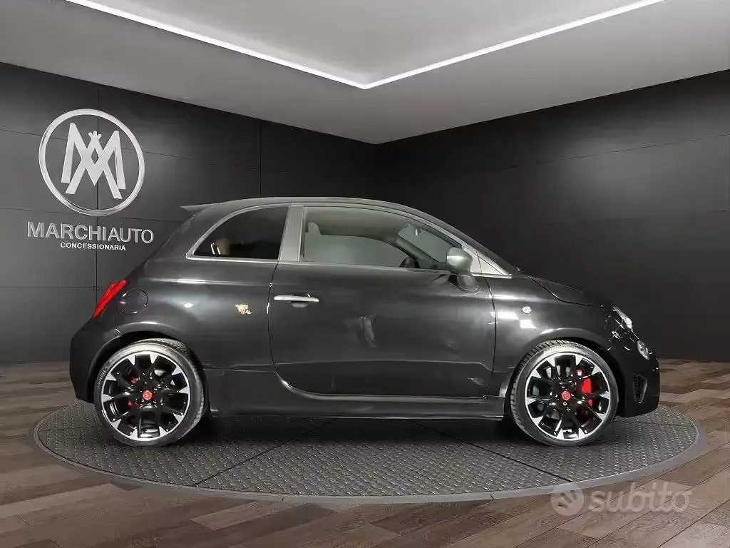 Usata Abarth 595 Competizione 180 CV (132 kW) 2022 Nero metallizzato Utilitaria