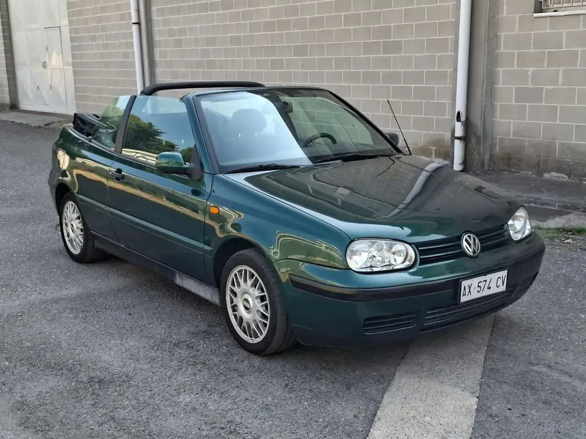 Usata VW Golf Cabriolet Conceptline 101 CV (74 kW) 1998 Verde Cabrio