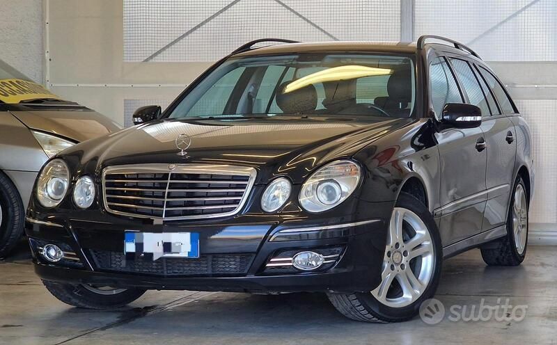 Nero Usata 2007 Mercedes E280 Station wagon | 5800 € - Immagine 1/4