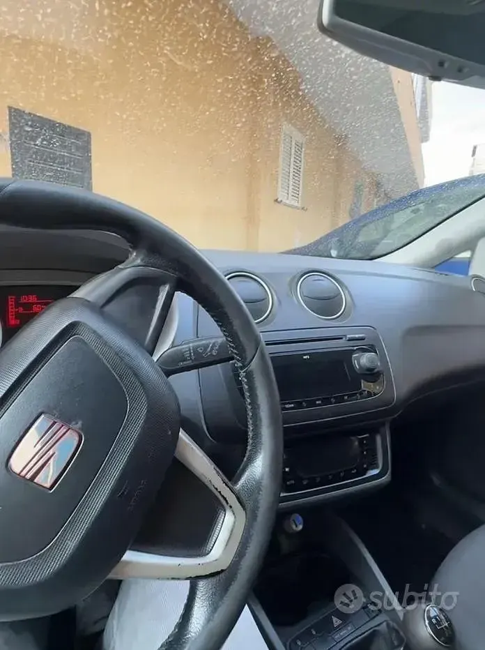 Usata Seat Ibiza Copa 75 CV (55 kW) 2011 Nero Berlina