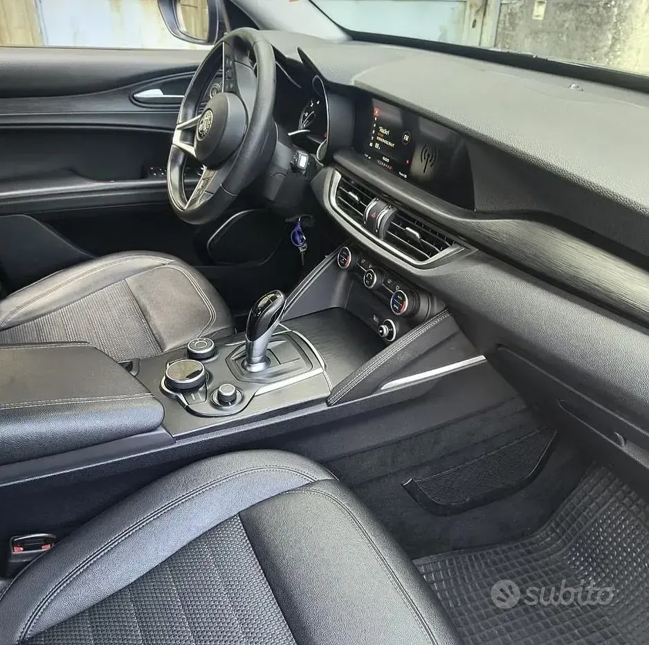 Usata Alfa Romeo Stelvio 210 CV (154 kW) 2018 Grigio SUV