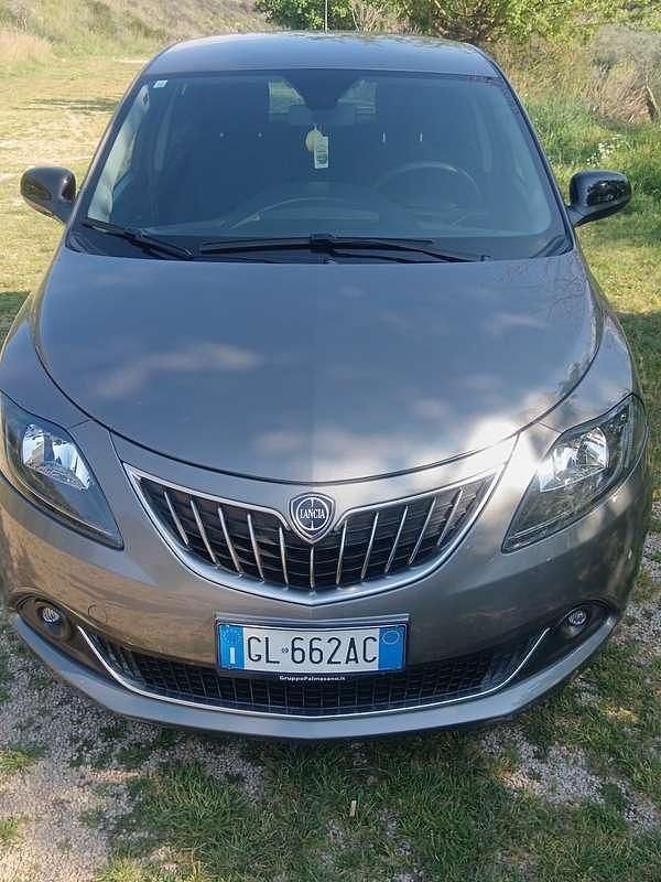 Usata Lancia Ypsilon Gold 69 CV (50 kW) 2022 Utilitaria