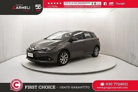 Second-hand Toyota Auris Hybrid Lounge 136 CP (100 kW) 2018 Berlinǎ