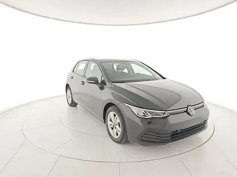 Usata VW Golf VIII Life 116 CV (85 kW) 2024 Utilitaria