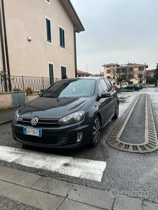 Usata VW Golf VI GTD 170 CV (125 kW) 2011 Blu Utilitaria